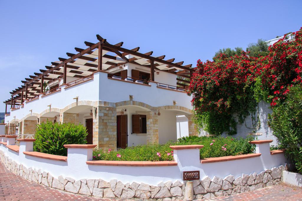 Holiday Lodge Al Porto Mattinata Exteriér fotografie